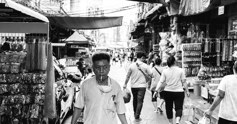 L'évolution de la scène street food à Bangkok : entre tradition et régulation